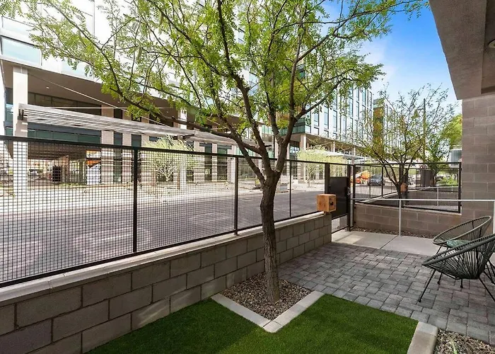 Lofty Apartment Tempe